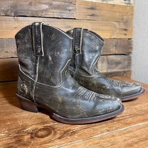 ROPER WOMENS LEATHER ANKLE BOOT SANDED BROWN SIZE 7.5 WESTERN DISTRESSED BOOTIES